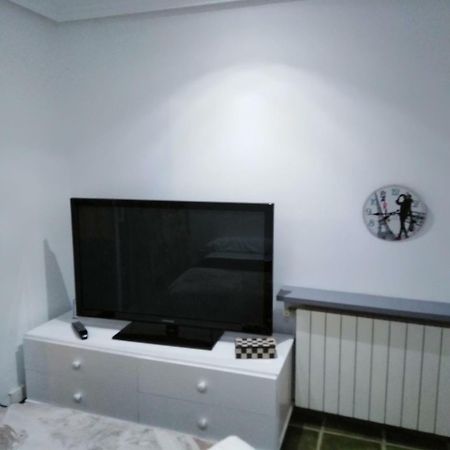 Private Rooms - Airport Sant Boi de Llobregat Extérieur photo